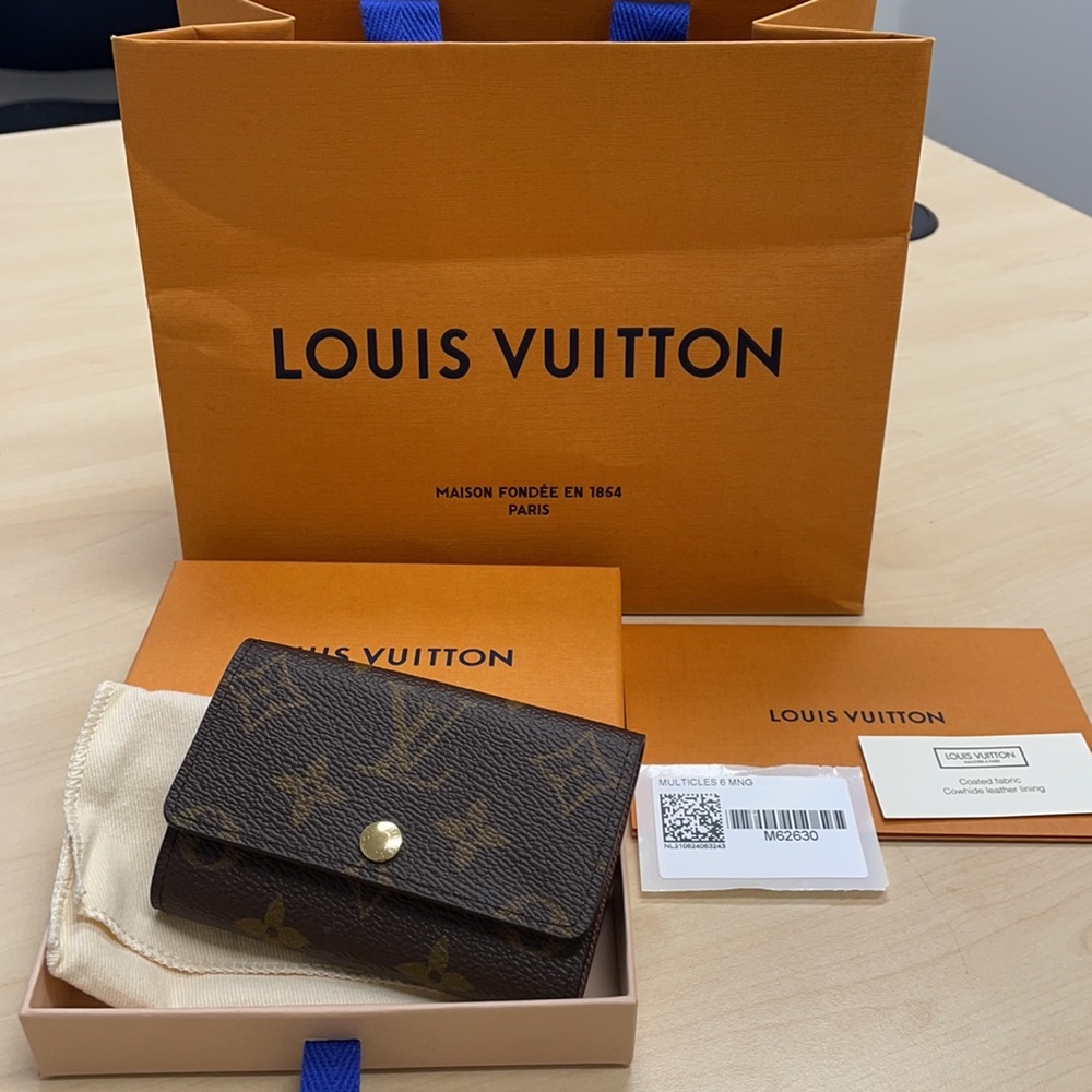 Louis Vuitton 6 Key Holder BNIB
